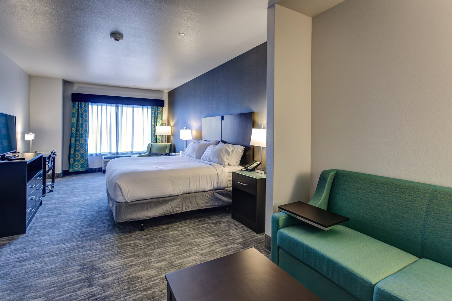 Holiday Inn Express & Suites Gatesville N. Ft Hood, Gatesville, TX
