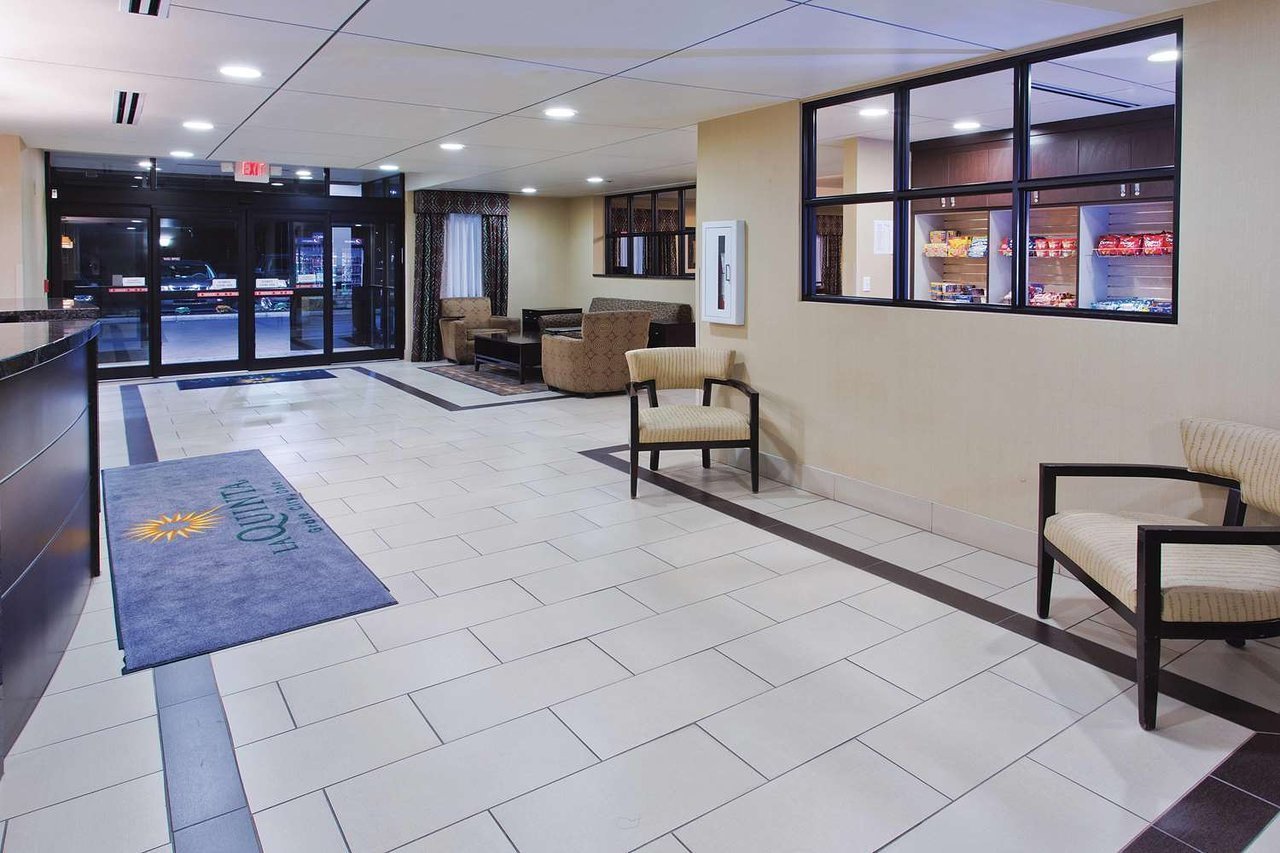 La Quinta Inn & Suites by Wyndham ColumbusGrove City, Grove City, OH