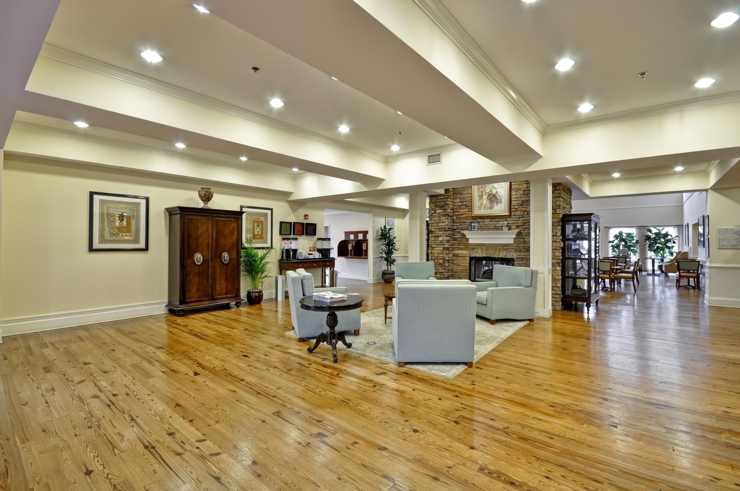 Jobs at Hampton Inn & Suites Charleston/West Ashley, Charleston, SC