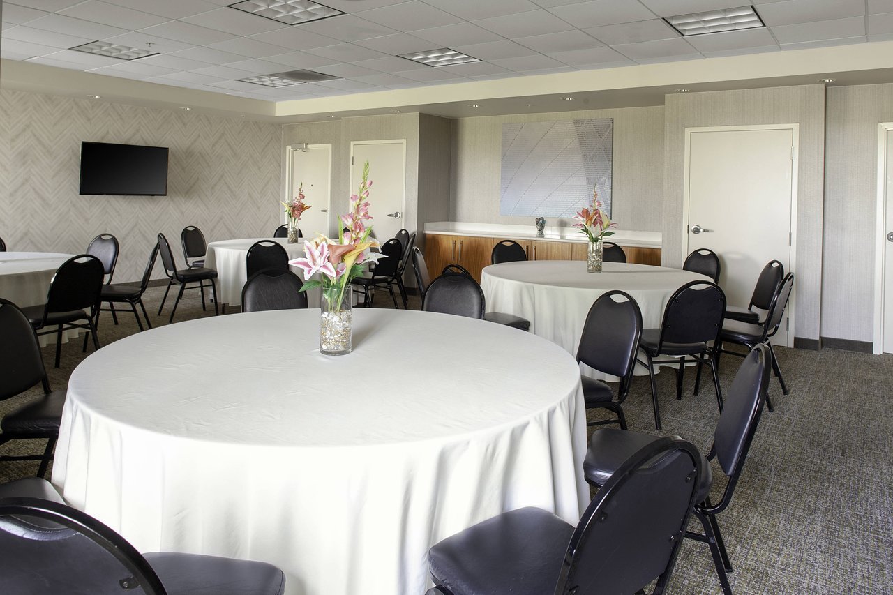 SpringHill Suites Cincinnati North/Forest Park, Cincinnati, OH Jobs