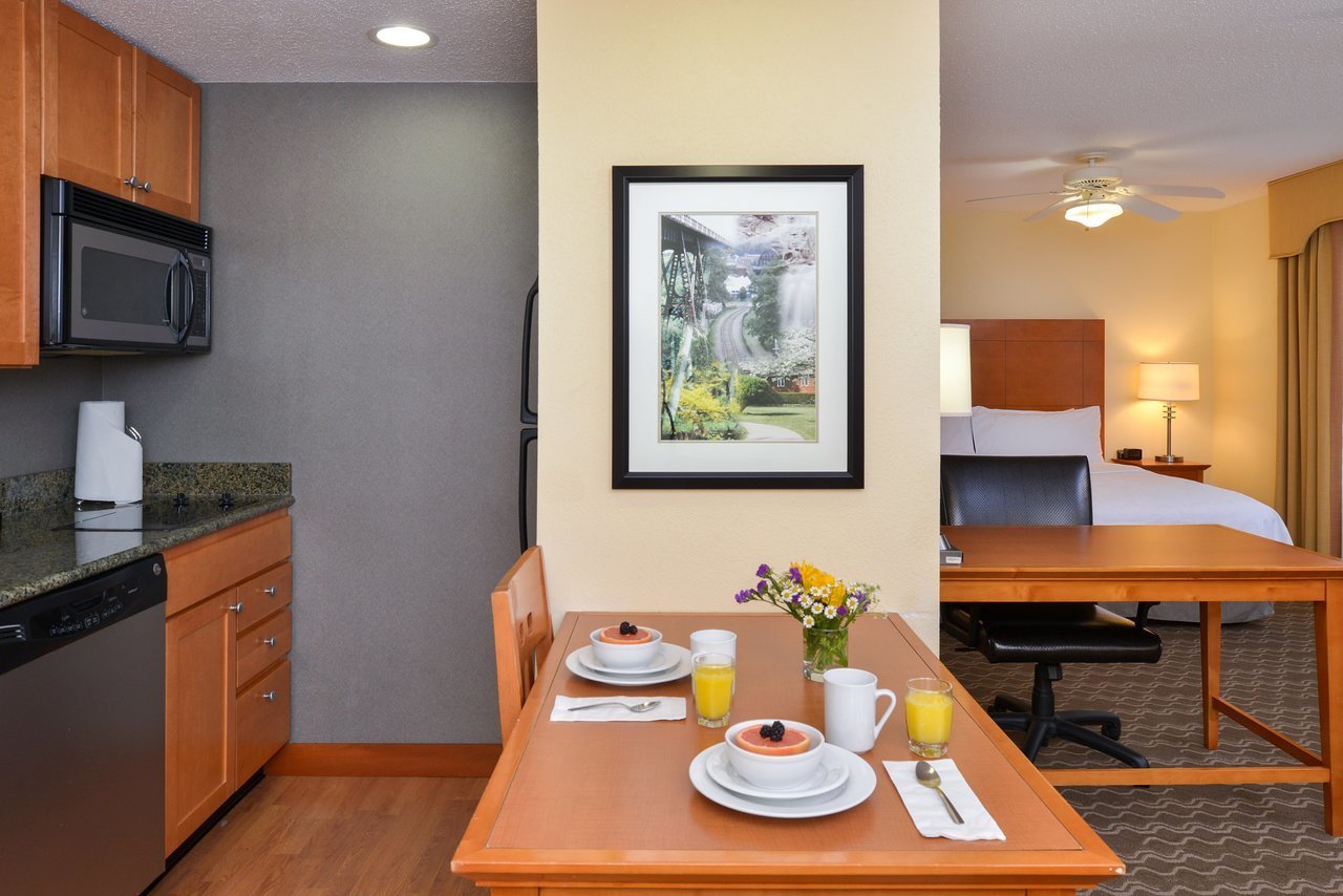 Homewood Suites by Hilton AllentownBethlehem Airport, Bethlehem, PA