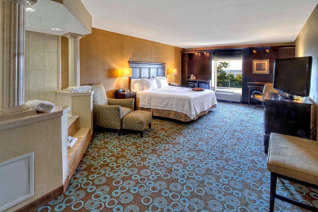 Hampton Inn Biloxi, Biloxi, MS Jobs Hospitality Online