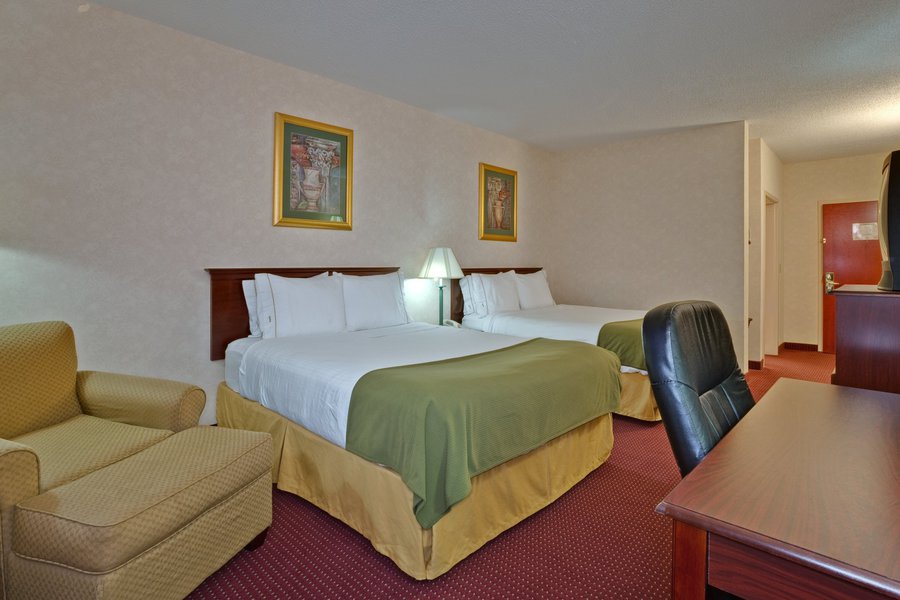 Holiday Inn Express & Suites Dayton West Brookville, Brookville, OH