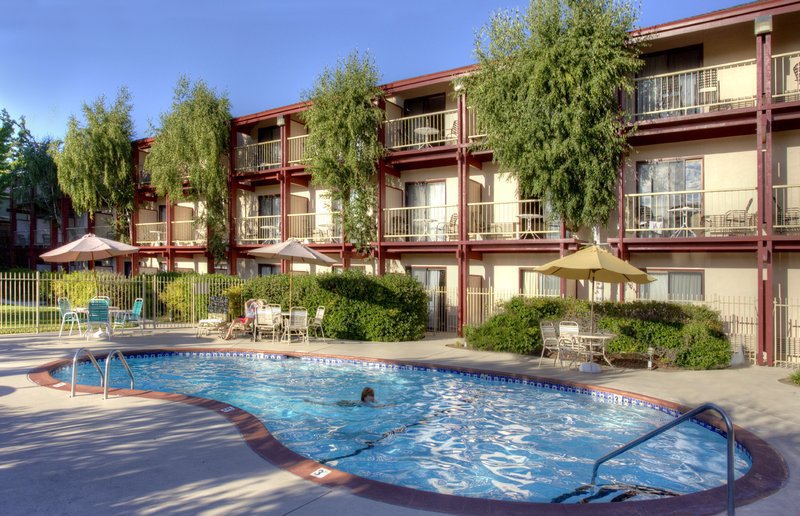 Best Western Plus Humboldt House Inn, Garberville, CA Jobs
