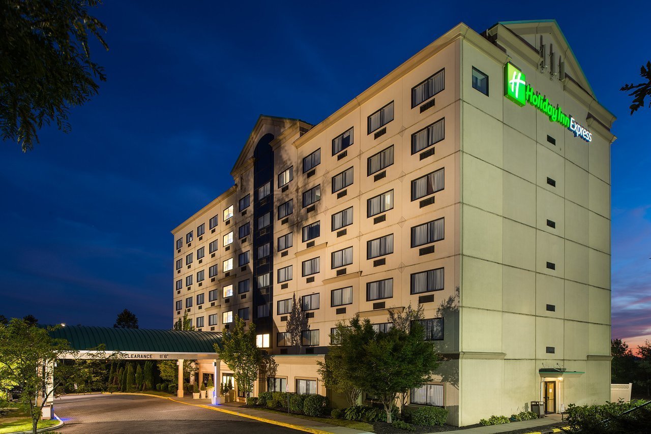 Holiday Inn Express HauppaugeLong Island, Hauppauge, NY Jobs