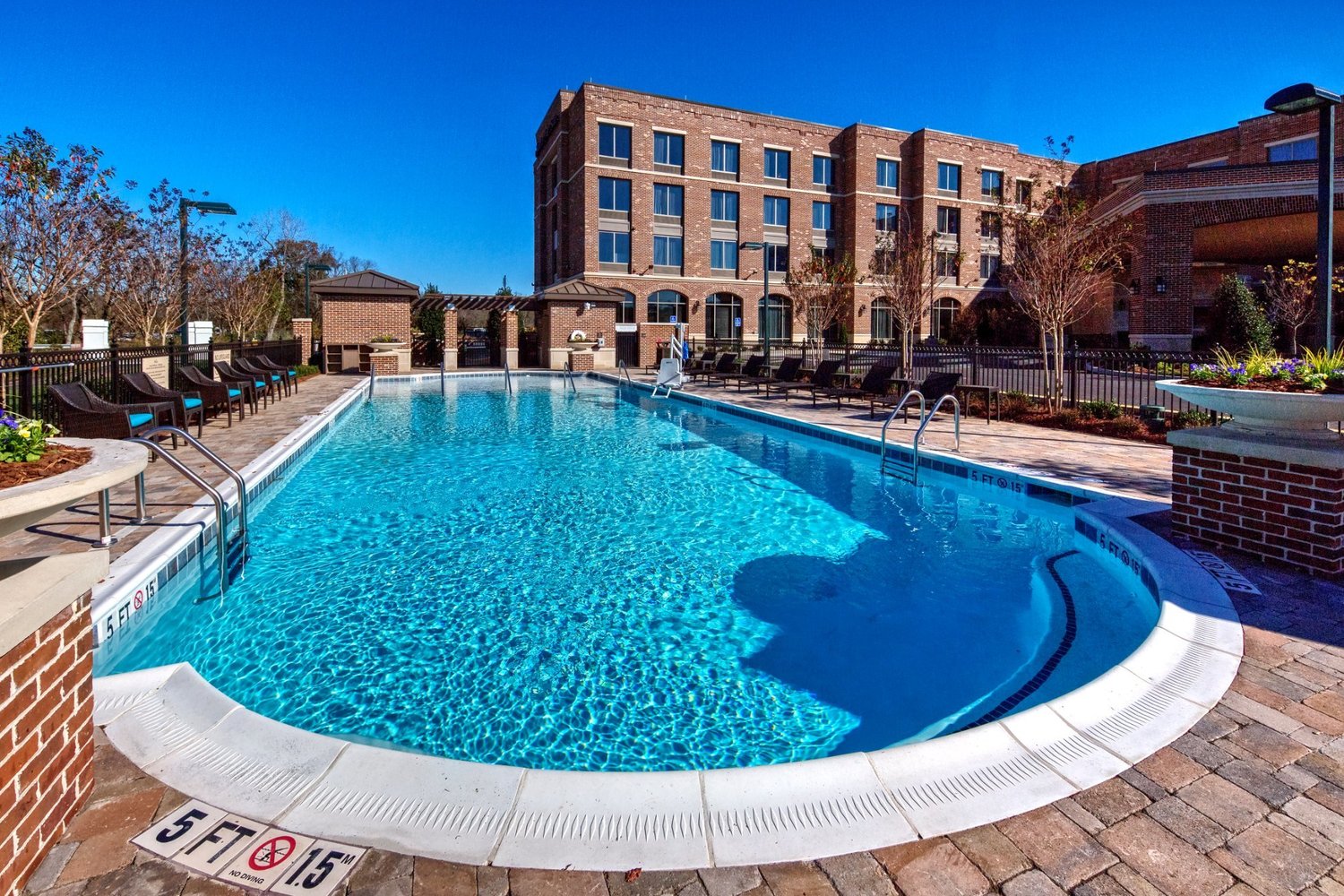 Hampton Inn & Suites Franklin Berry Farms, Franklin, TN Jobs