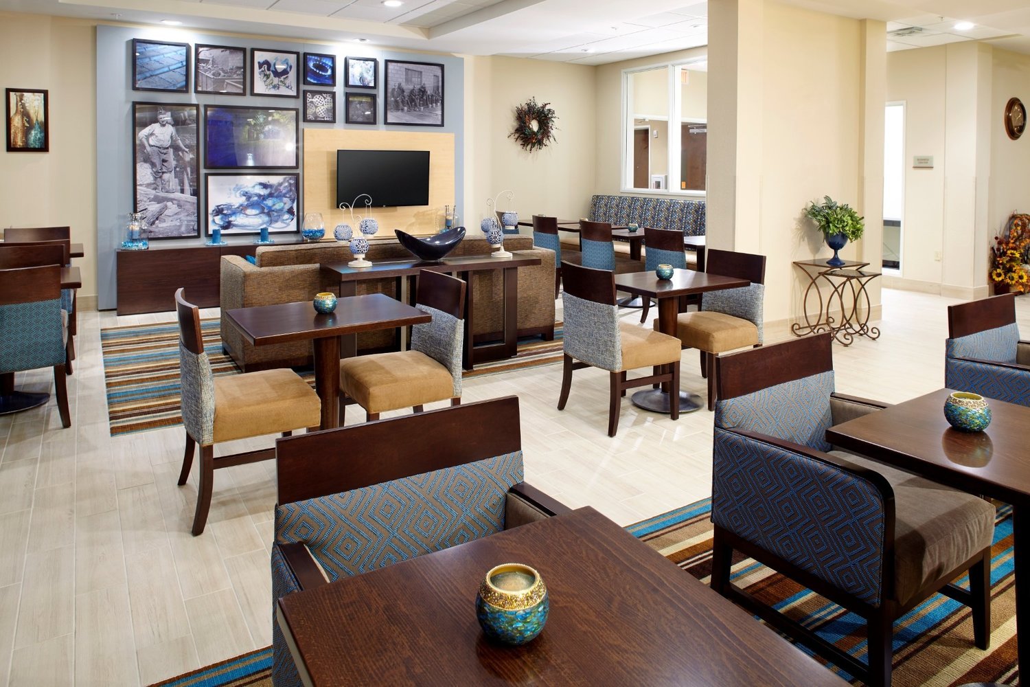 Hawthorn Suites Wheeling Triadelphia at Highlands, Triadelphia, WV Jobs
