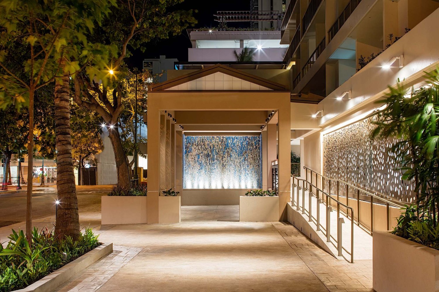 Jobs at Hilton Garden Inn Waikiki Beach, Honolulu, HI Hospitality Online