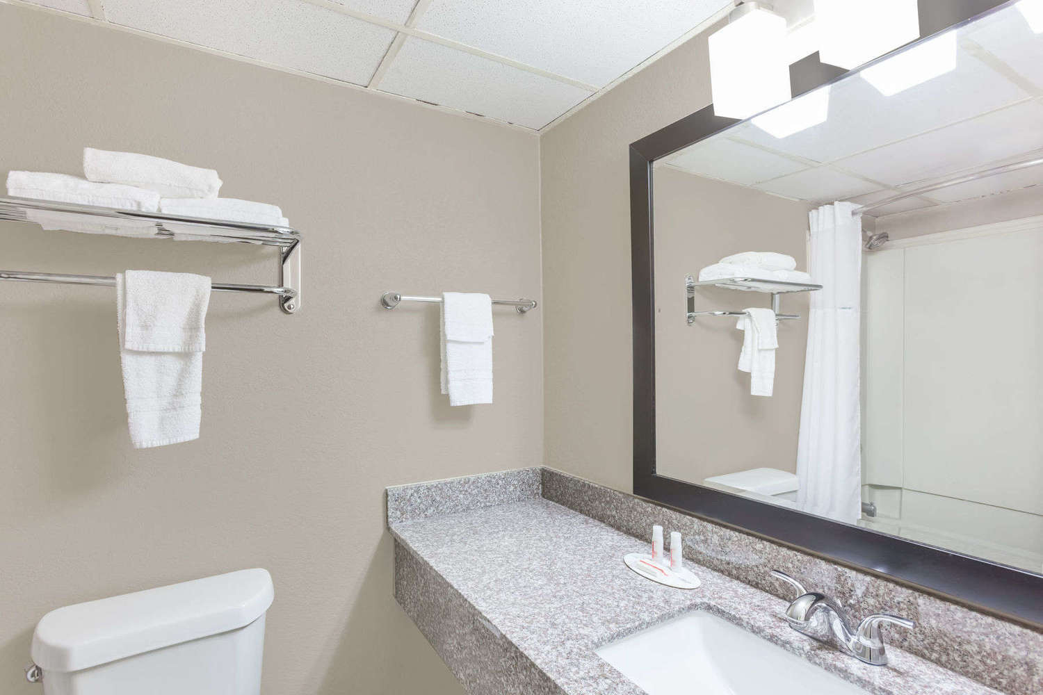 Super 8 Buffalo (TX), Buffalo, TX Jobs Hospitality Online