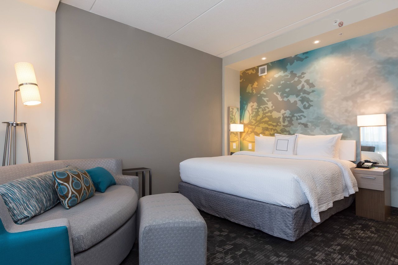 Courtyard by Marriott Fayetteville Fort Bragg/Spring Lake, Spring Lake