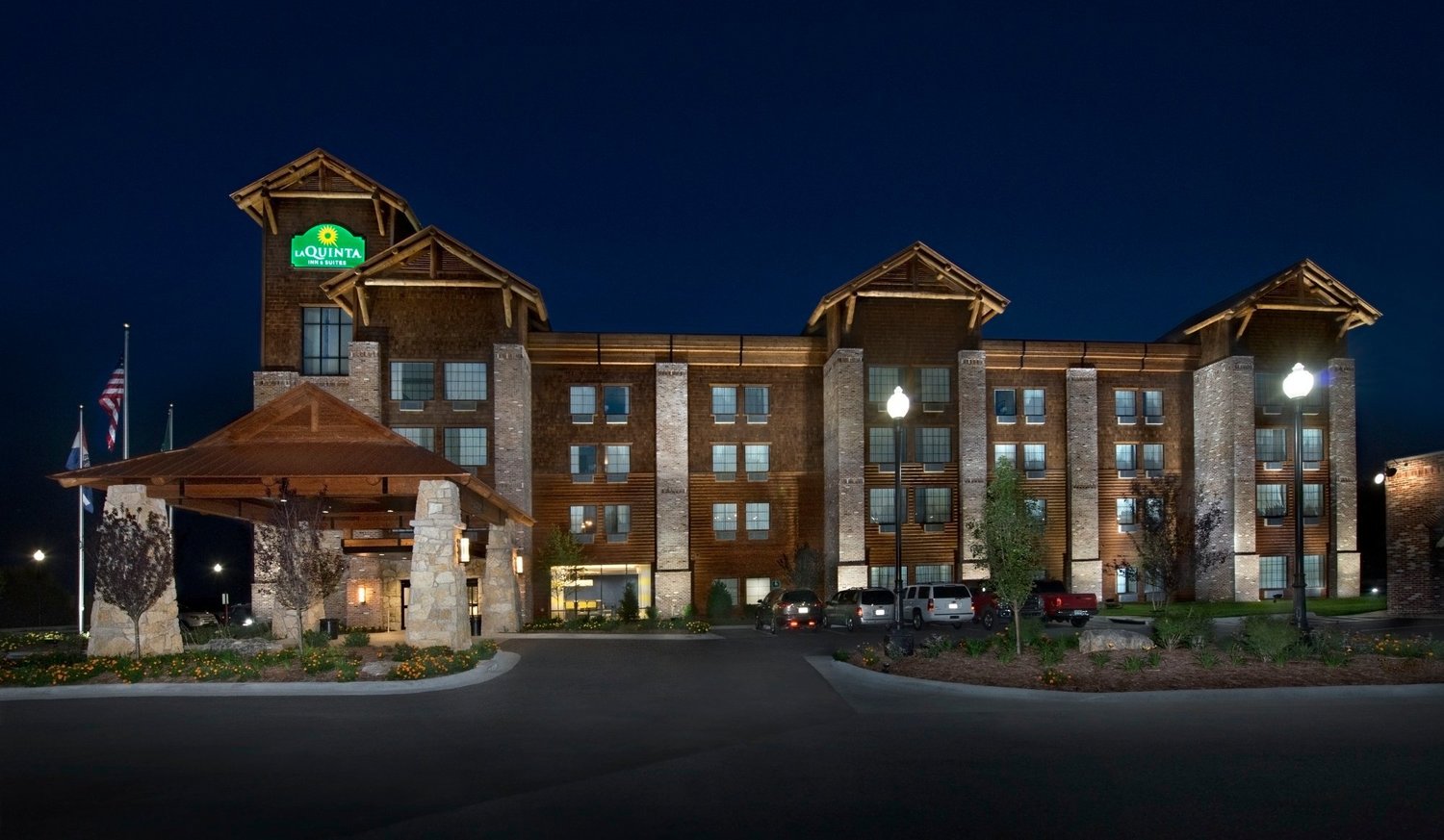 La Quinta Inn & Suites BransonHollister, Hollister, MO Jobs