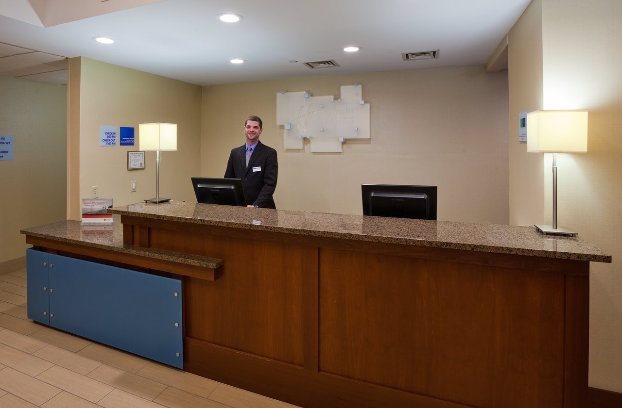 Holiday Inn Express Cedar Rapids (Collins Rd), Cedar Rapids, IA Jobs