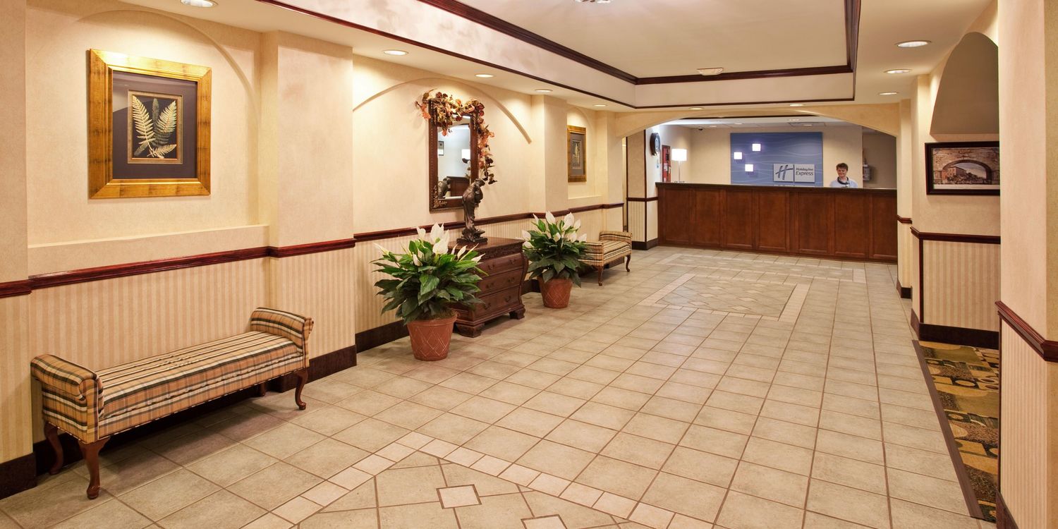 Holiday Inn Express & Suites Circleville, Circleville, OH Jobs