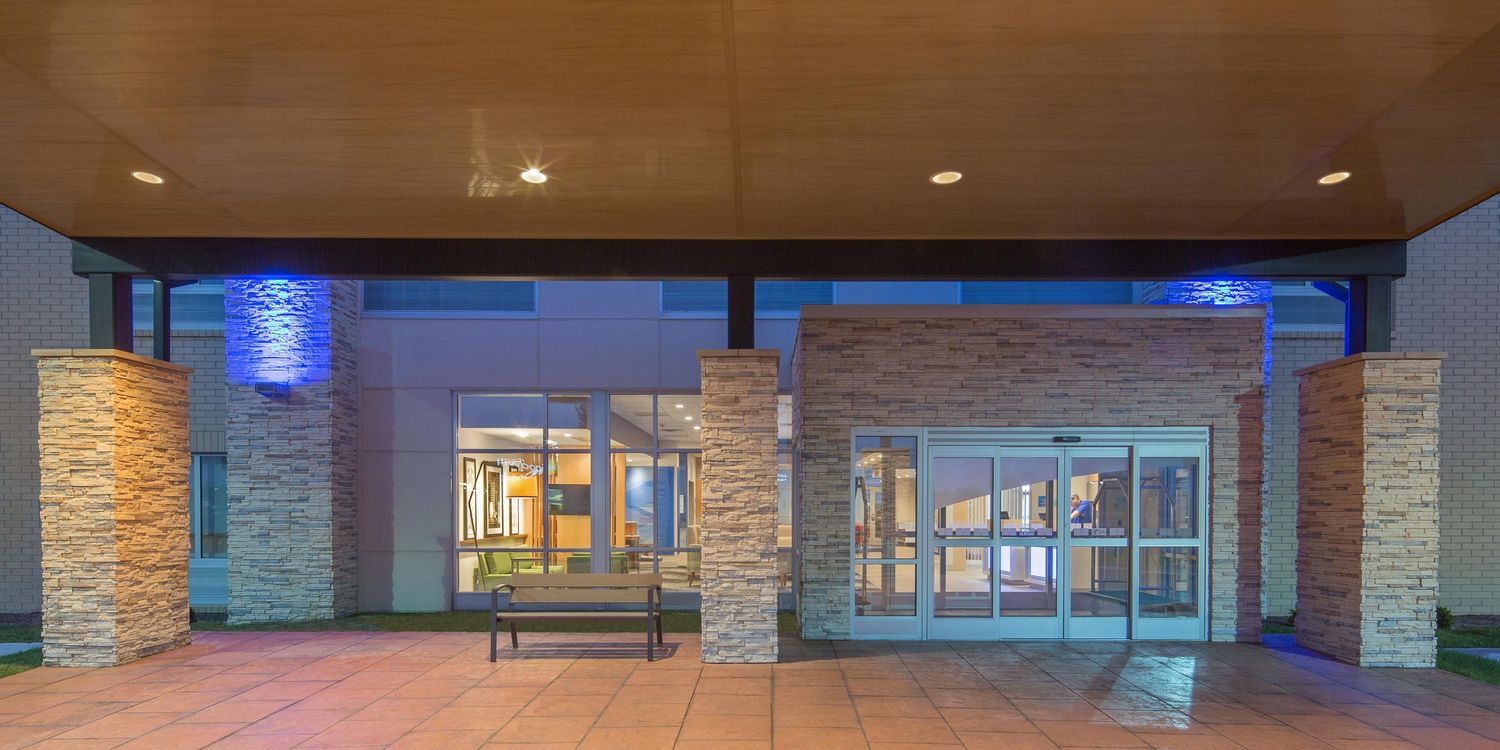 Holiday Inn Express & Suites Indianapolis NW Zionsville, Whitestown